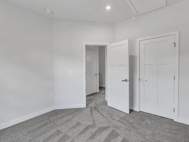 1011 Tannin Dr — Photo 31