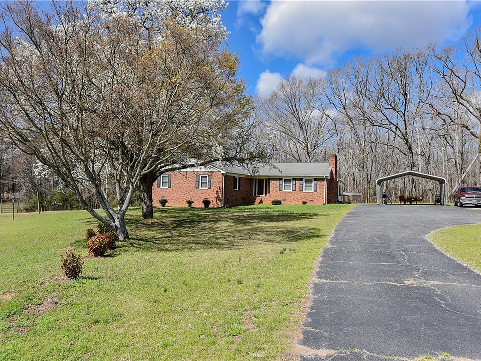 1st image of 202 Wilton Rd