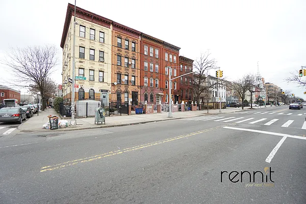 Rented by Rennit Inc. | media 26