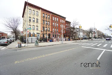 Rented by Rennit Inc.