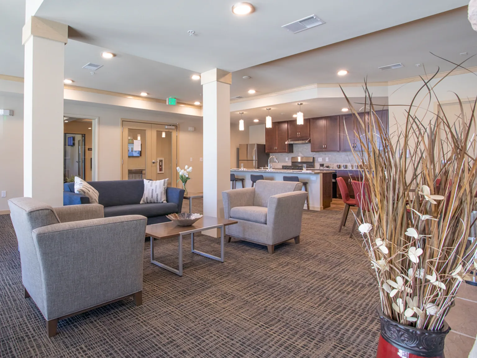 Lincoln Street Apartments — Photo 3