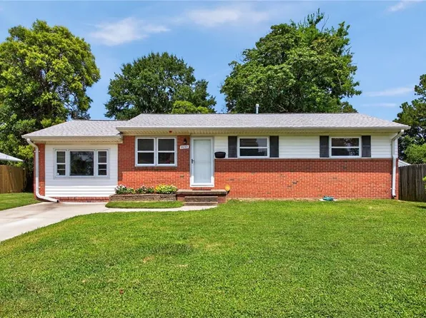 8052 Lynnbrook Dr, Norfolk, VA 23518