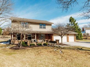 1175 Greenridge Ter, Brookfield, WI 53045