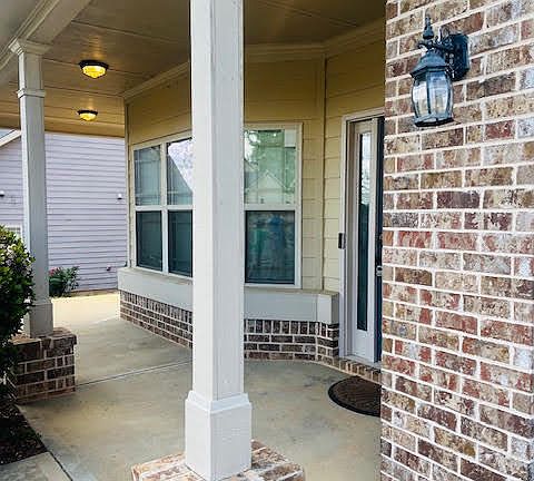 4th image of 121 Presidents Way