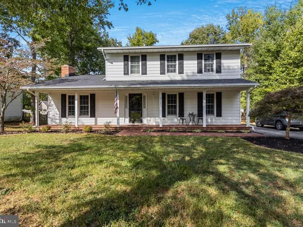 36071 Army Navy Dr, Mechanicsville, MD 20659