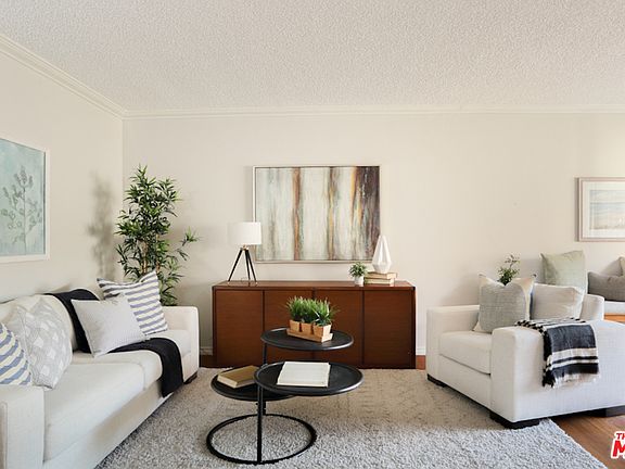 2nd image of 5651 Sumner Way Unit 204
