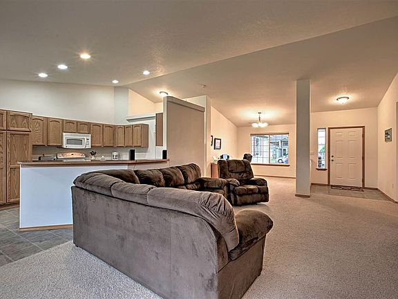 3rd image of 9709 Coronado Dr