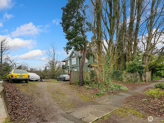 3rd image of 333 17th Avenue