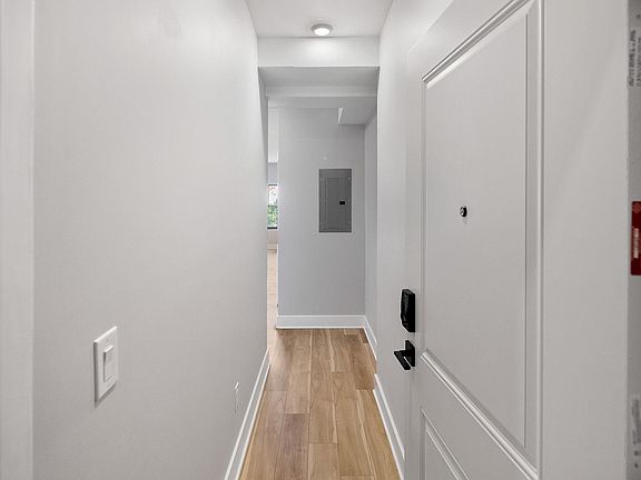 3rd image of 3918 Haverford Ave #4
