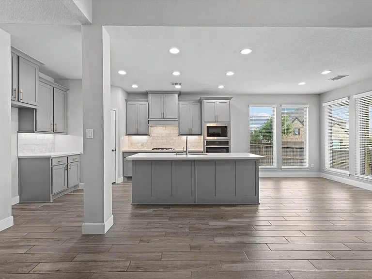 6501 Crockett Cv — Photo 28