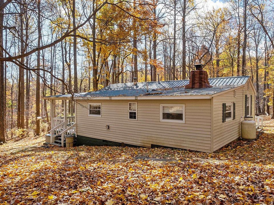 2nd image of 2224 Spruce Creek Ln