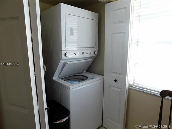 4th image of 1470 NW 80th Ave APT 401