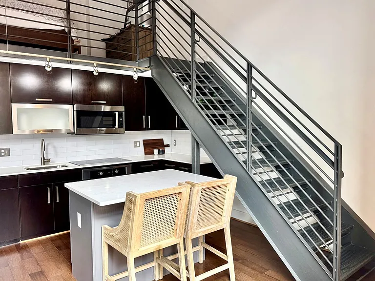 1401 R St NW — Photo 8