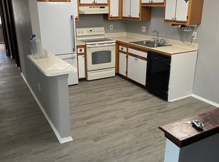43386 Fountain Dr, Sterling Heights, MI 48313
