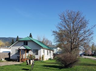 1202 Hickory St, Sandpoint, ID 83864