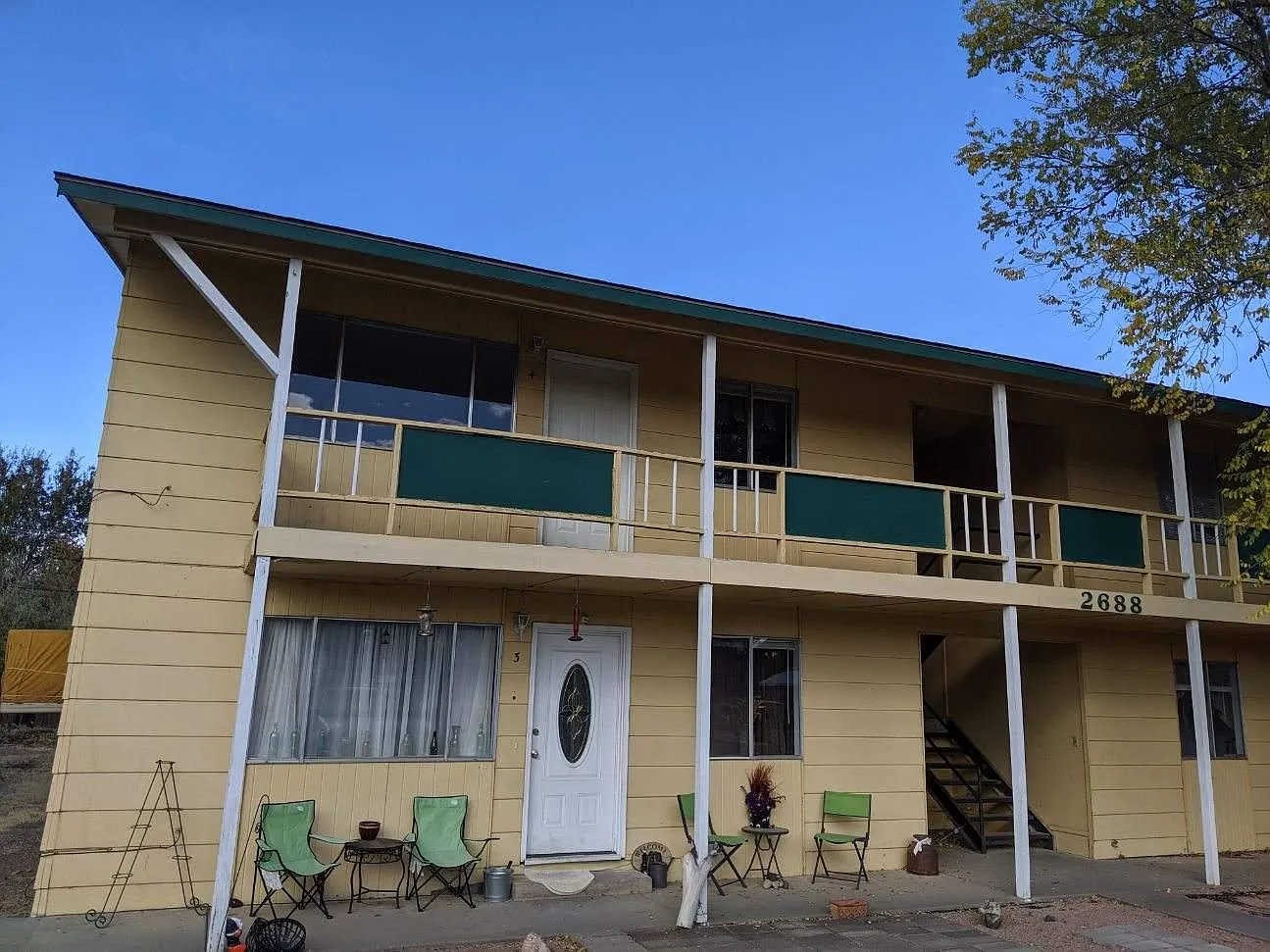 2 bed, 950 sqft, $1,295 — Photo 1