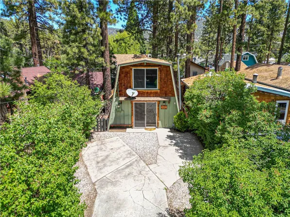 327 W Country Club Blvd, Big Bear City, CA 92314