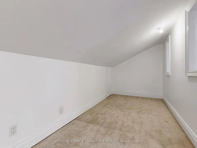 117 Westmount Ave #UPPER — Photo 15