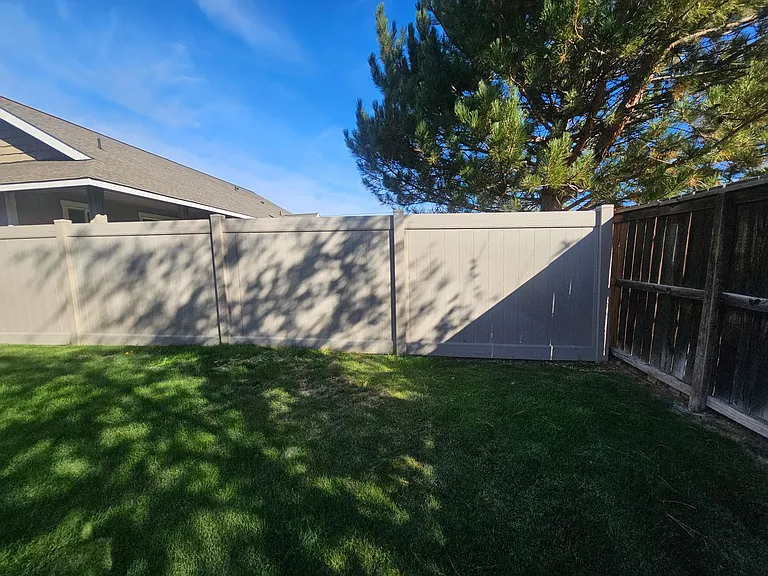 2606 N Columbia St — Photo 31