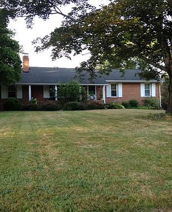 2nd image of 13687 Carlton St