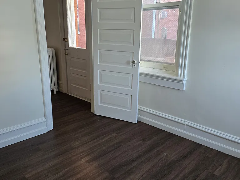 49 N West End Ave #3 — Photo 16