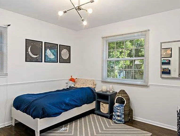 4520 Vandervork Ave — Photo 27