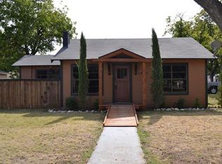 1725 W Avenue M, San Angelo, TX 76901