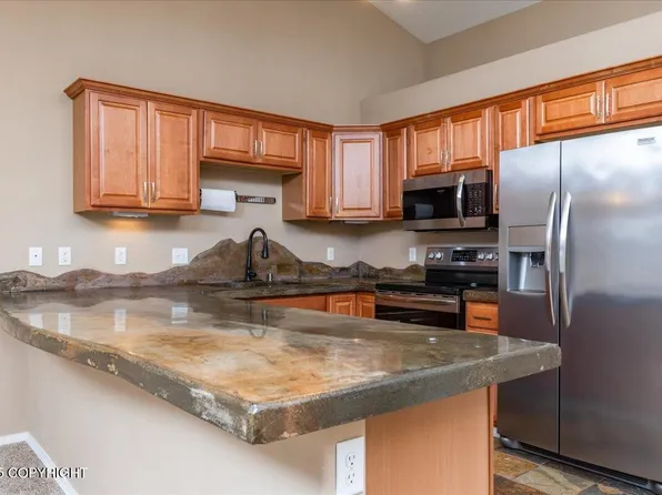 5656 Sapphire Loop, Anchorage, AK 99504