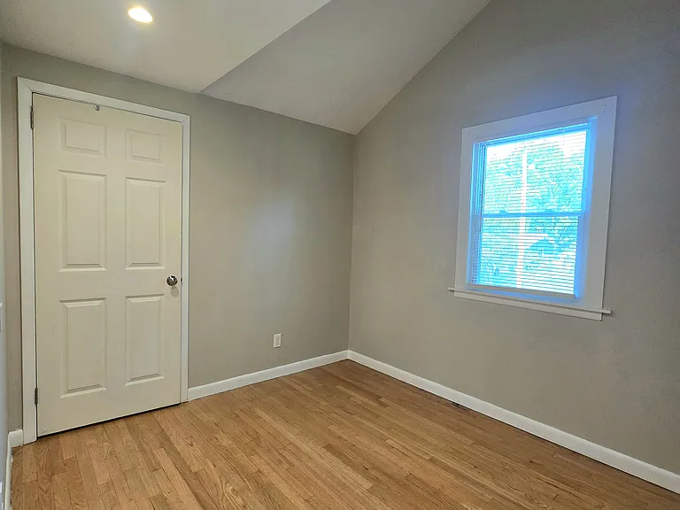 40 Dunn Rd — Photo 11