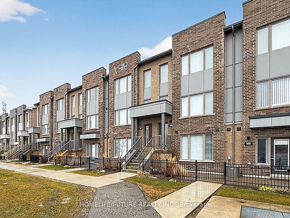 3rd image of 1525 Kingston Rd #506