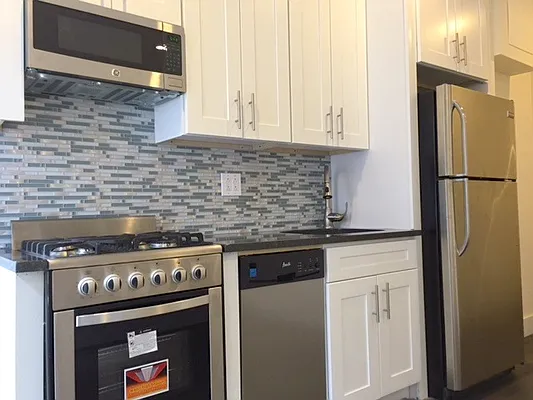 Rented by Reliance Realty Partners LLC  | media 11