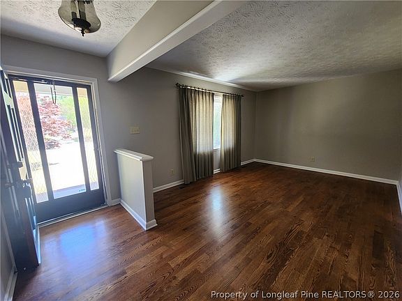 4th image of 1508 Darvel Ave