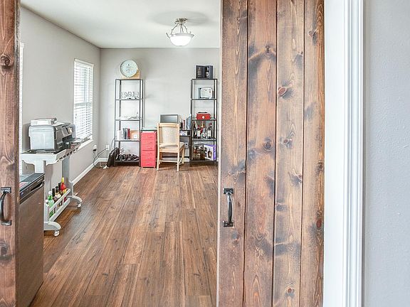5th image of 501 Whetstone Ln