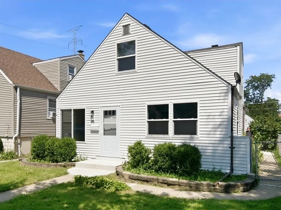 35 46th Ave