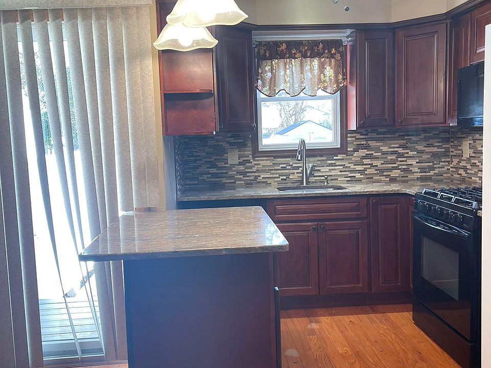 391 Riedel Ave, Staten Island, NY 10306 Zillow