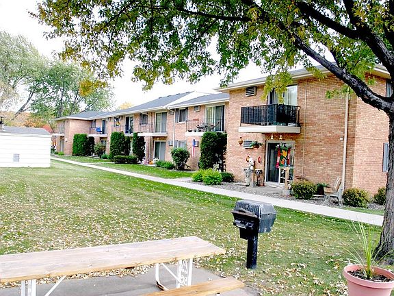 2nd image of 10000 Morgan Ave S #1007