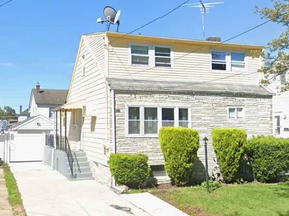 521 7th Street, New Hyde Park, NY 11040