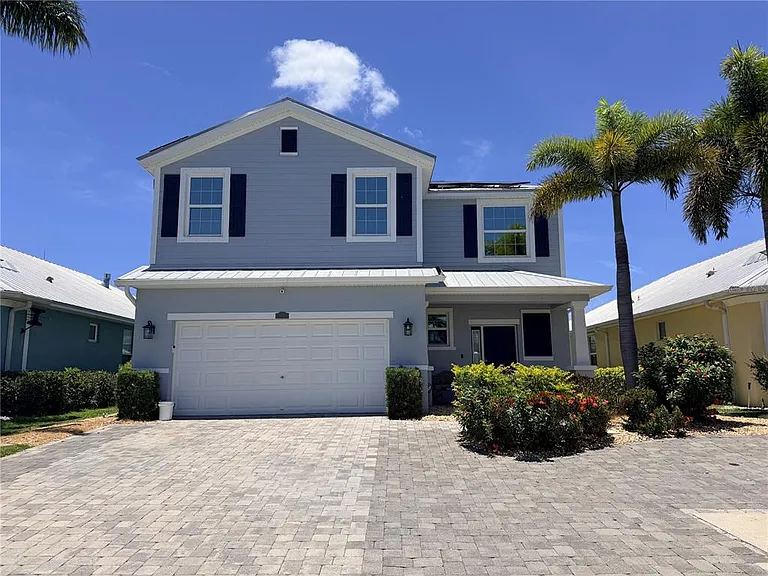 416 Bahama Grande Blvd — Photo 1