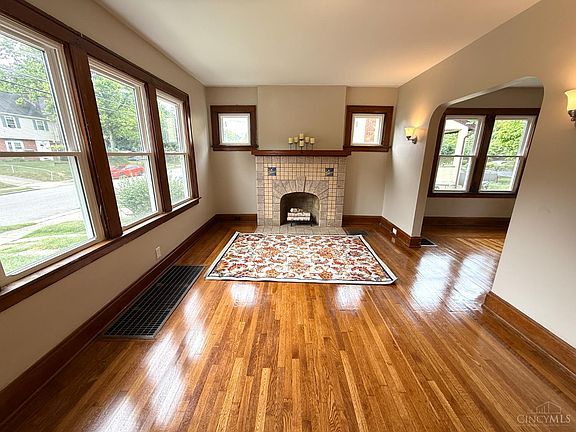 5th image of 5773 Lantana Ave