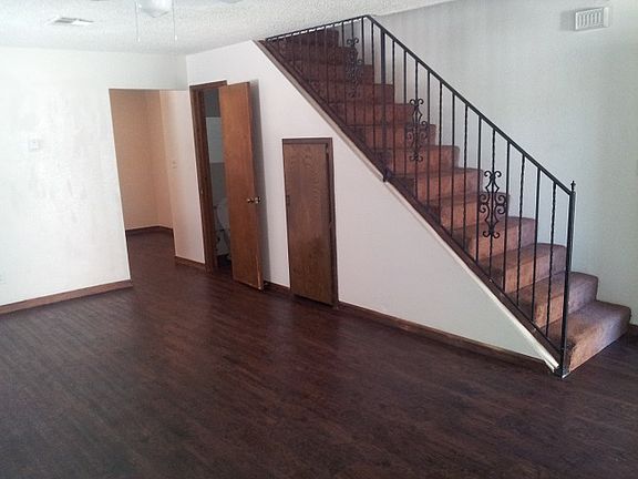 2nd image of 715 N Rockwell Ave APT B
