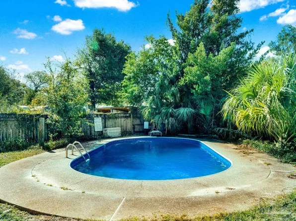 307 Lakewood Rd, Perdido Key, FL 32507