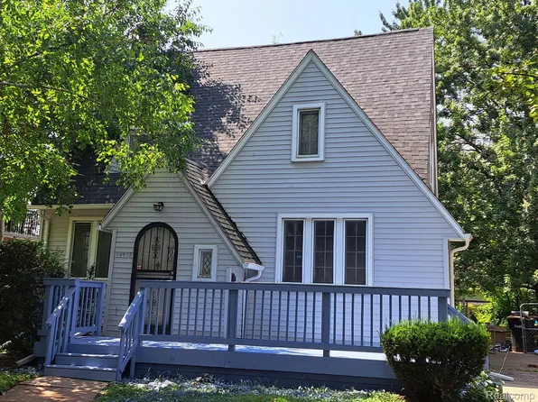 14015 Woodmont Ave, Detroit, MI 48227