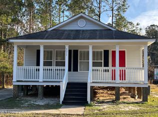 6077 E Kemper St, Bay Saint Louis, MS 39520