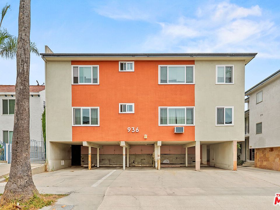 1st image of 936 N Curson Ave APT 8