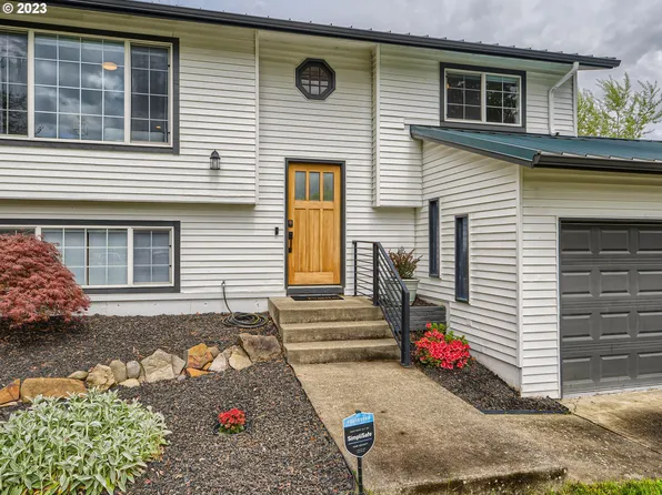 1933 NE 227th Ct, Fairview, OR 97024