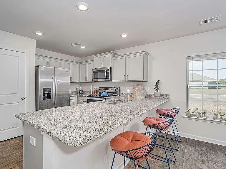 1843 Wildhorse Dr — Photo 7