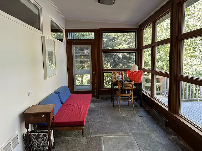 124 W Shore Dr — Photo 11