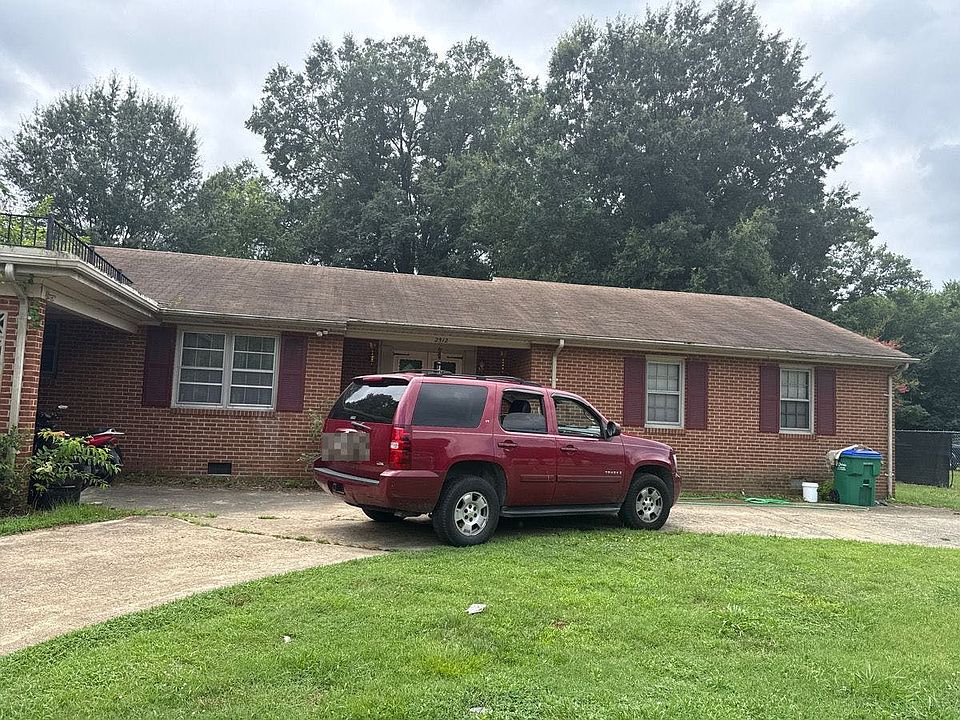 1st image of 2512 Bells Rd