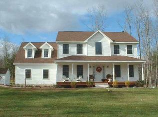 525 Ford Rd, Melrose, NY 12121