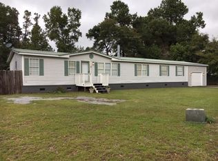 557 Pauline Dr, Bonneau, SC 29431